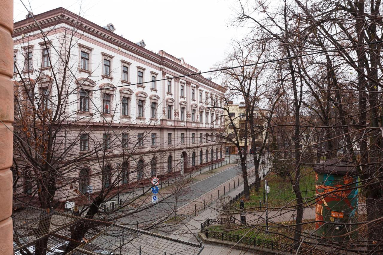 Passage * Iwano-Frankiwsk